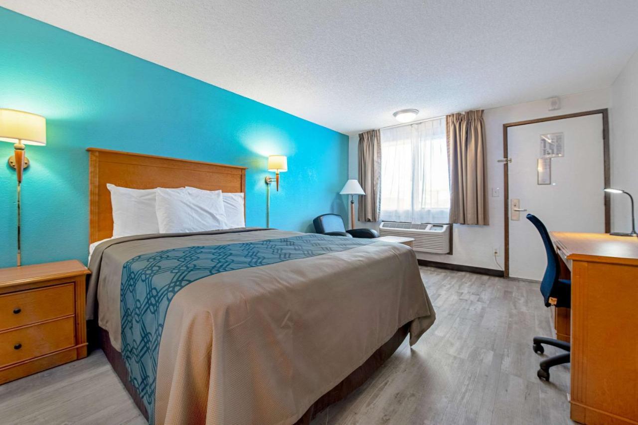 Econo Lodge Kent Eksteriør bilde