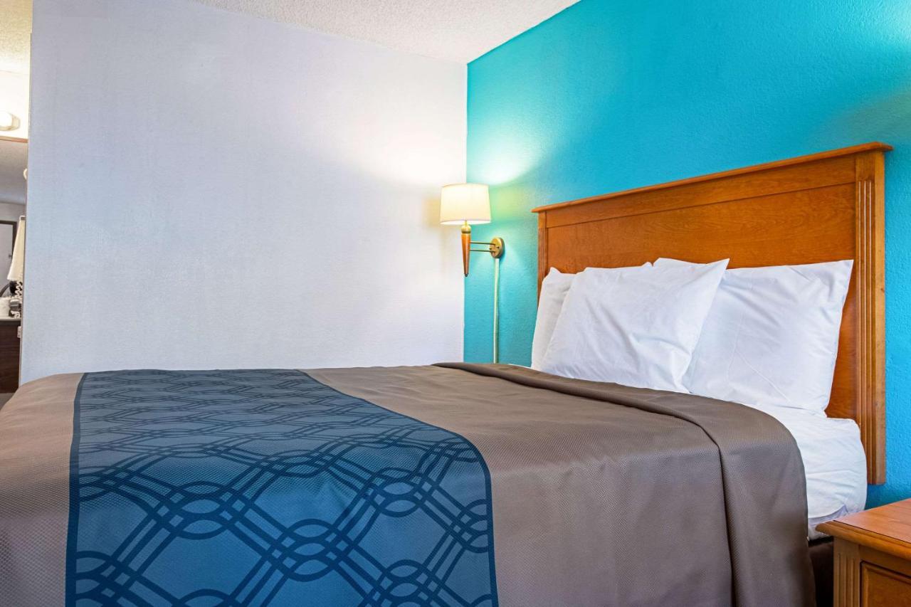 Econo Lodge Kent Eksteriør bilde